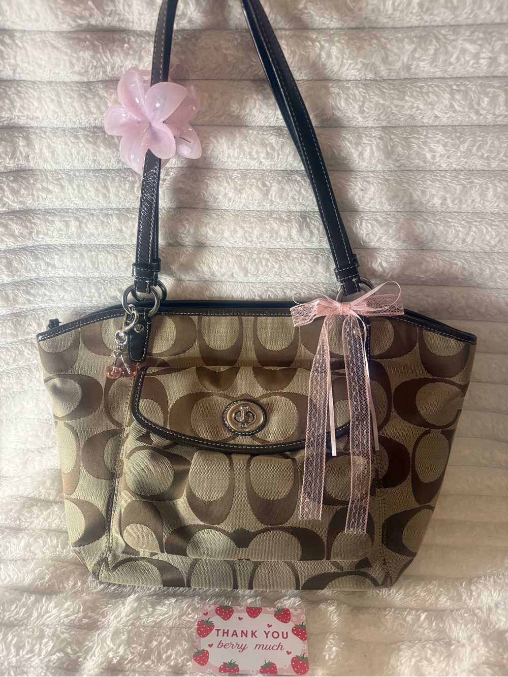 Vintage Coach Leah Signature Canvas Tote🤎